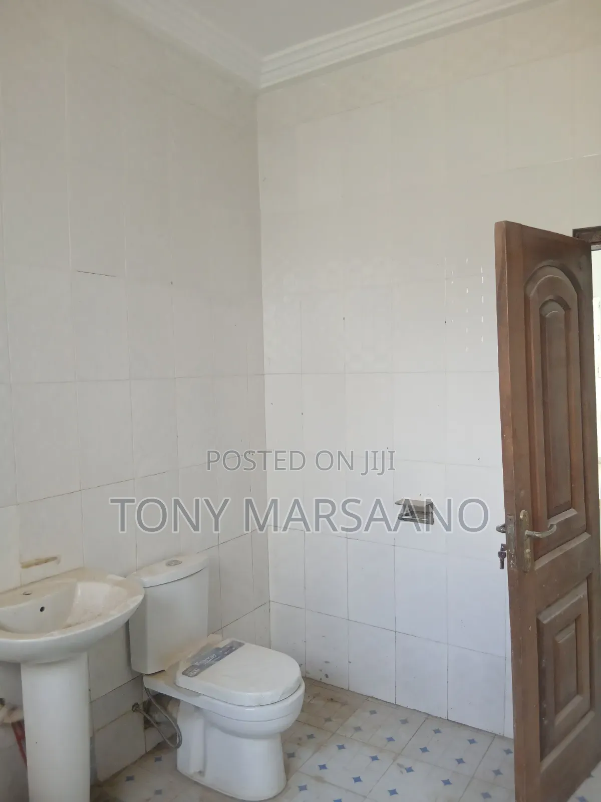 1bdrm Apartment in Westlegon, Medifem Area for rent