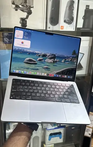 Laptop Apple MacBook Pro 2021 M1 16GB Apple M1 Pro SSD 512GB