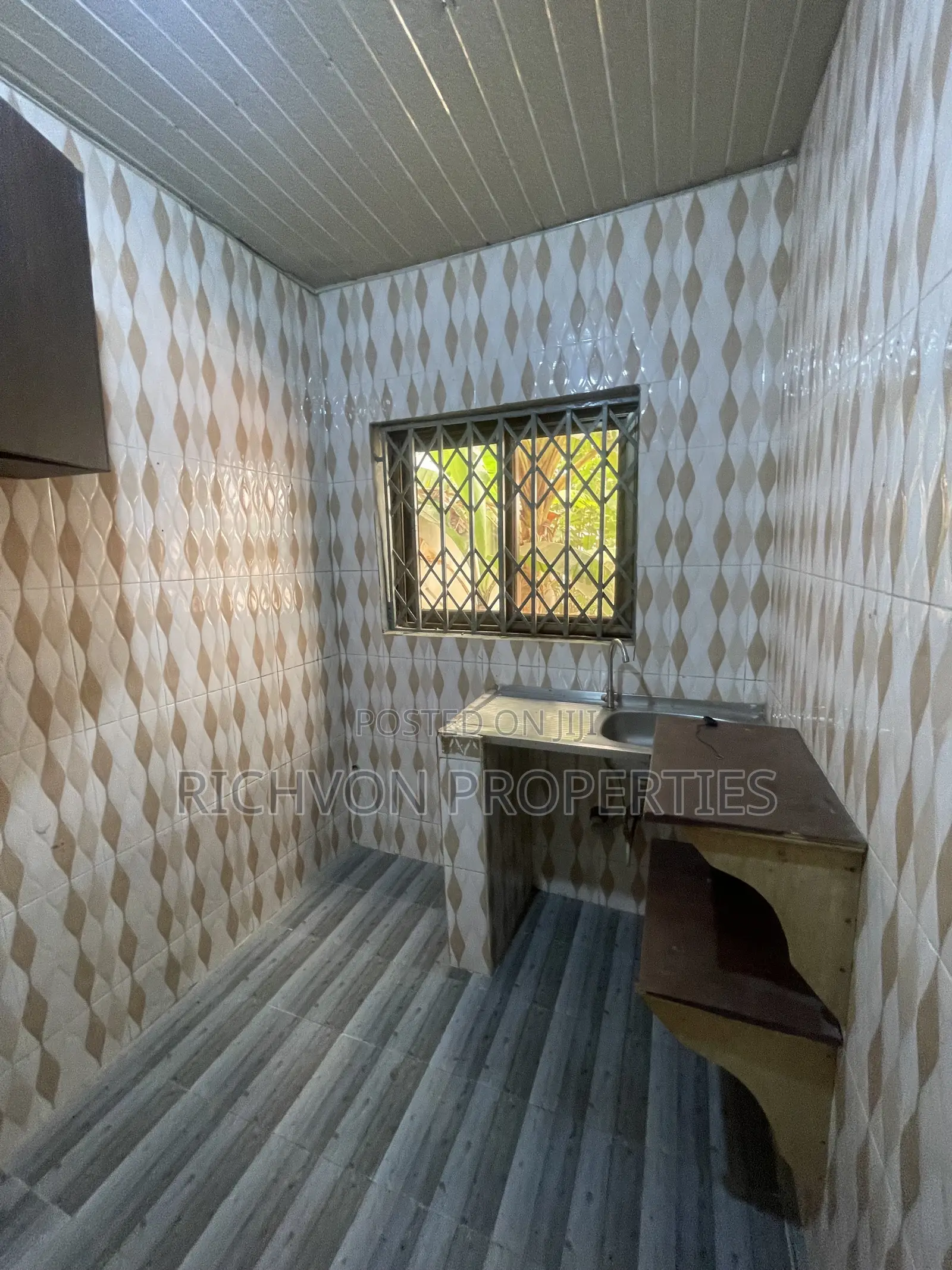 1bdrm Room & Parlour in Richvon Properties, Baatsona Total for rent
