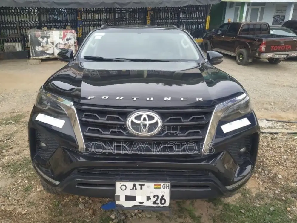 Toyota Fortuner 2019 Black