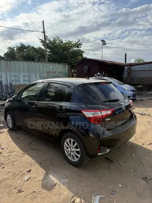 Toyota Vitz 2017 Black