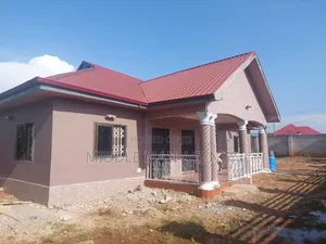 Furnished 4bdrm House in Middle Man Agency, Ejisu-Juaben Municipal