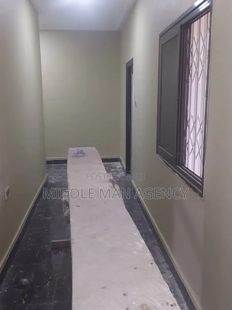 Furnished 4bdrm House in Middle Man Agency, Ejisu-Juaben Municipal