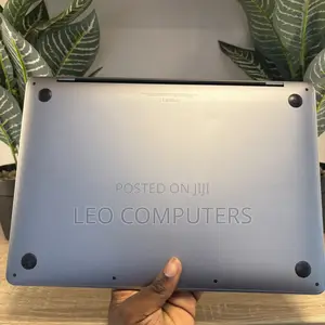 Laptop Apple MacBook Pro 2020 8GB Intel Core i5 SSD 512GB