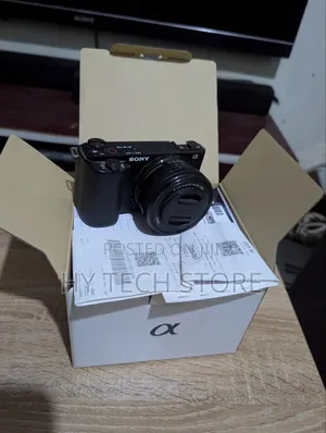 Sony Zv-E10 Mirrorless Camera With 16-50mm