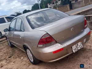 Nissan Sunny 2010 Silver
