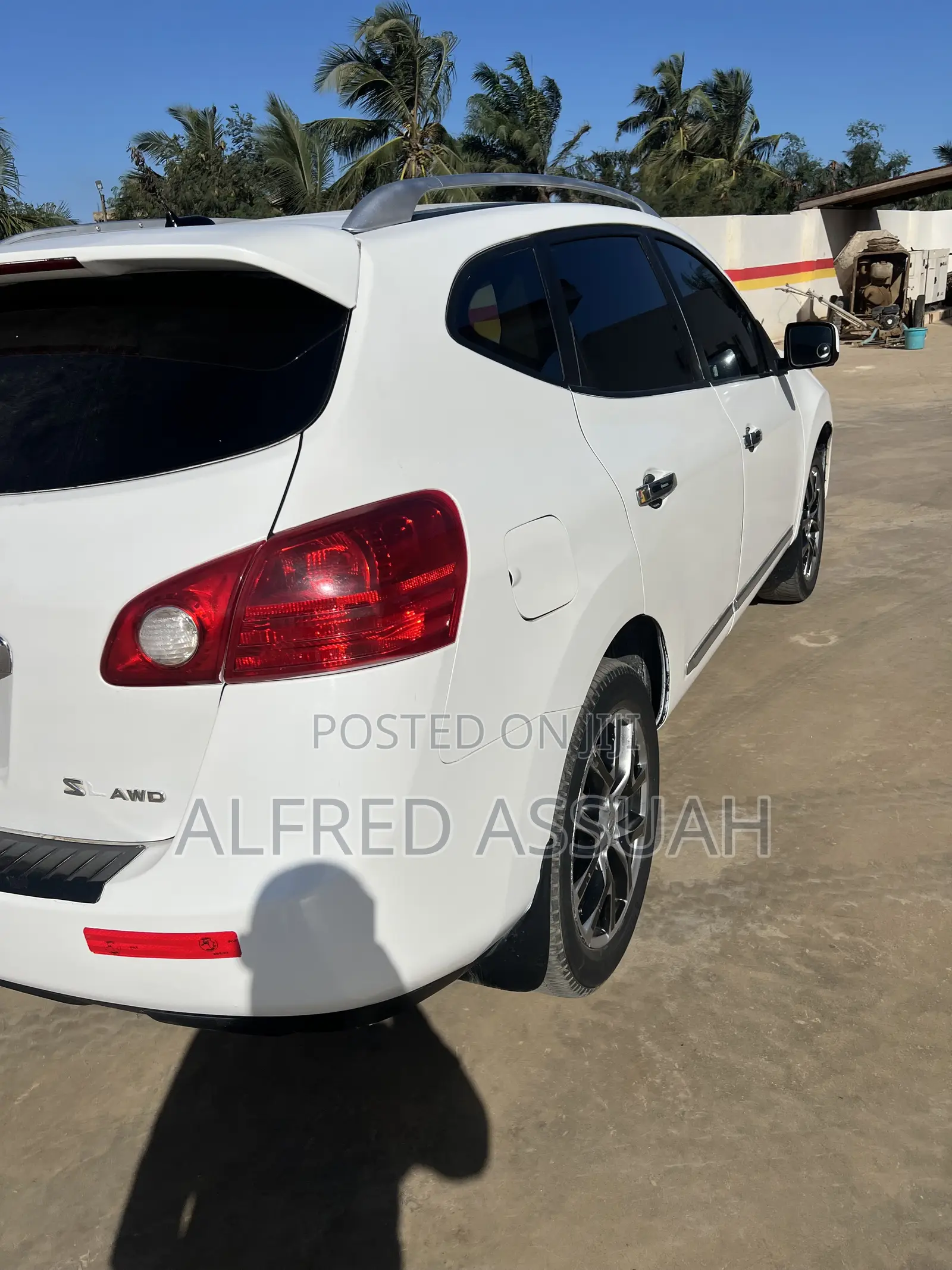 Nissan Rogue SV 4dr SUV AWD (2.5L 4cyl CVT) 2014 White