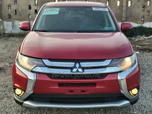 Mitsubishi Outlander SE FWD 2017 Red