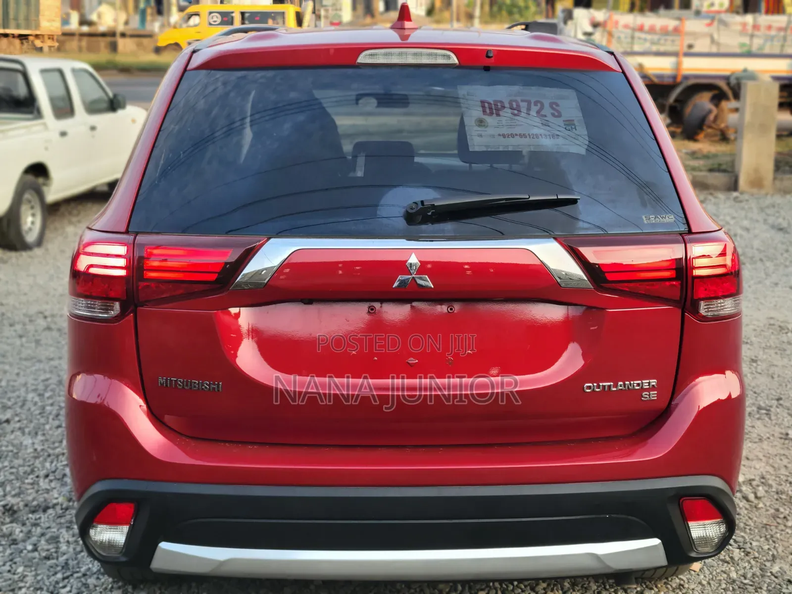 Mitsubishi Outlander SE FWD 2017 Red