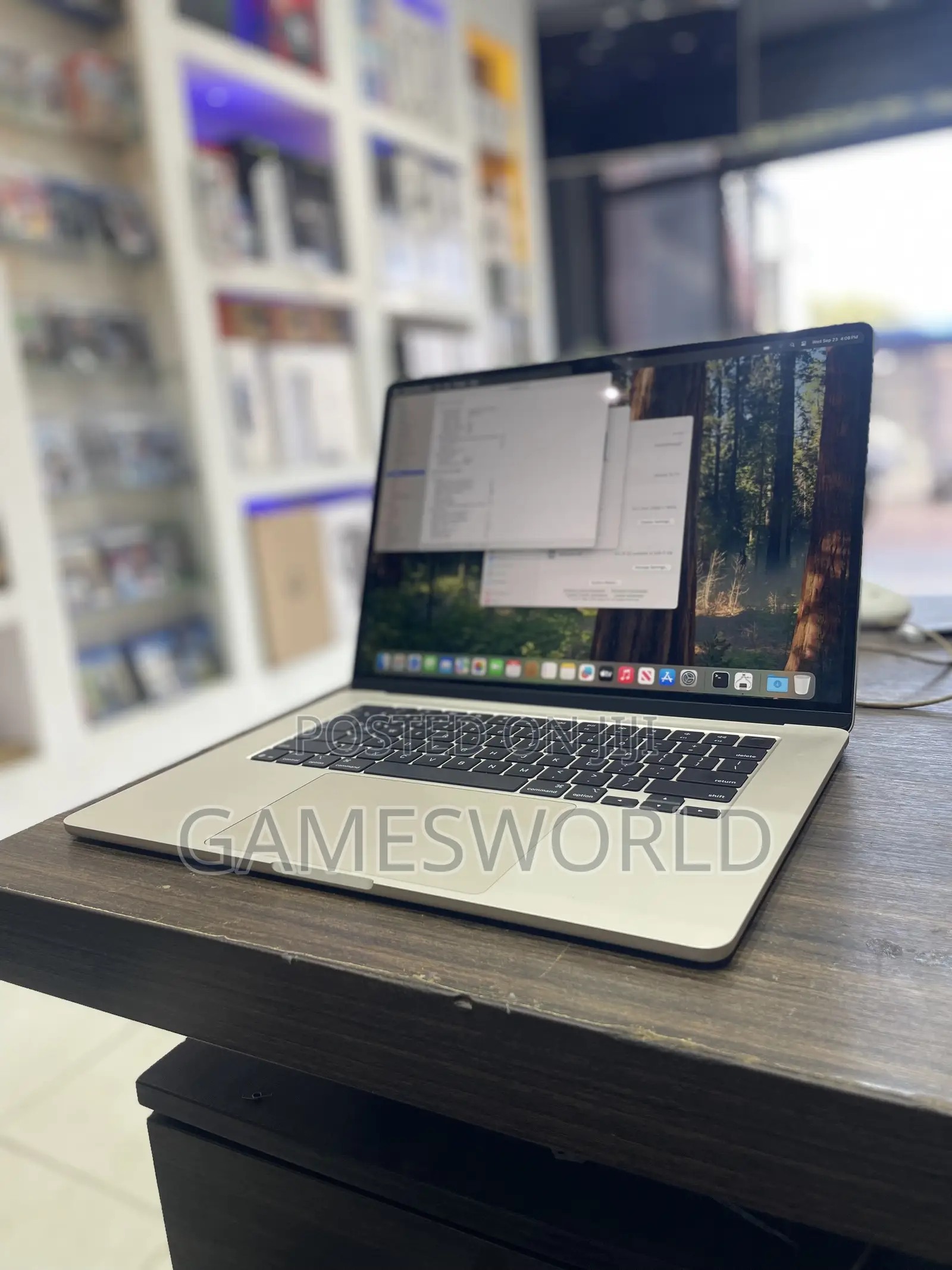 Laptop Apple MacBook Air 16GB Apple M4 SSD 256GB