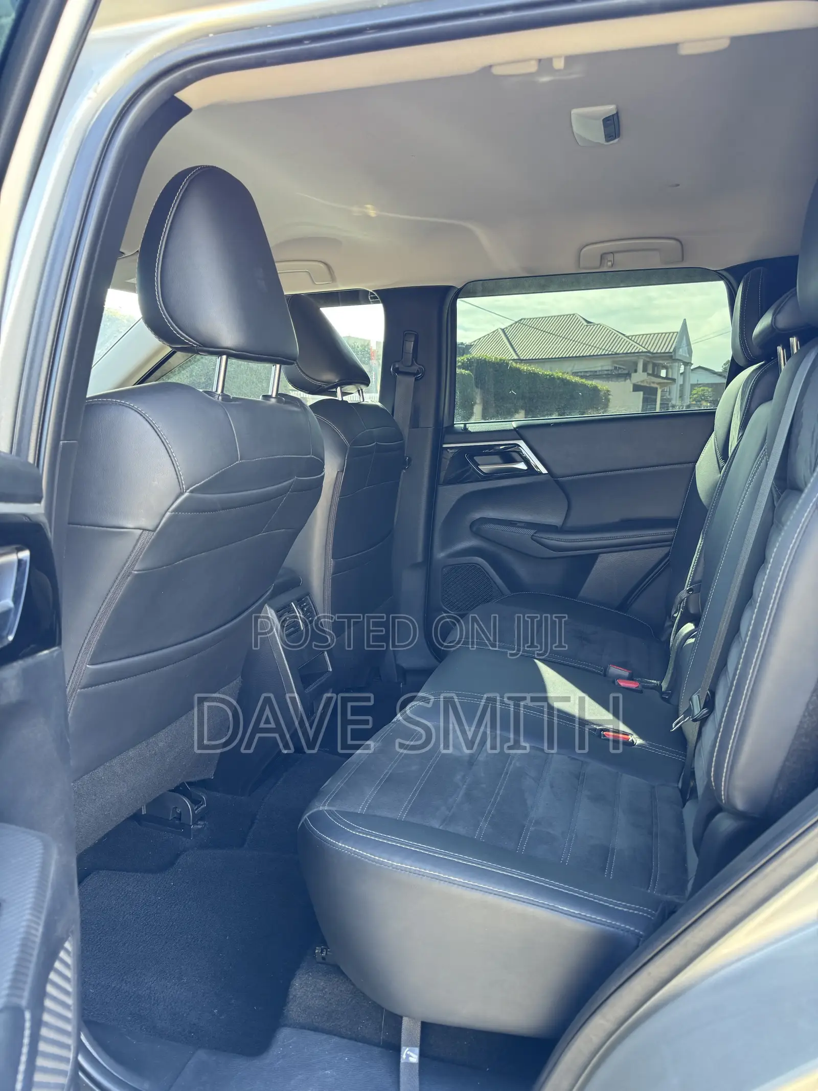 Mitsubishi Outlander SE 2022 Silver