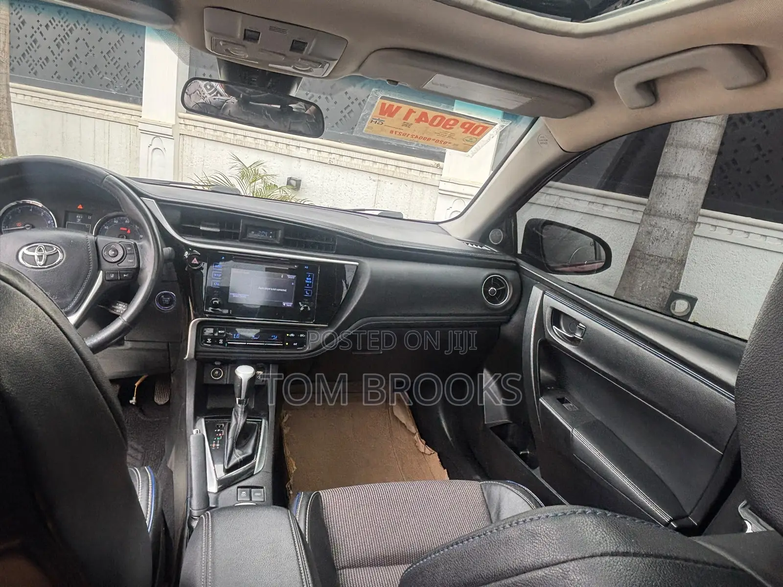 Toyota Corolla SE 4dr Sedan (1.8L 4cyl CVT) 2017 Red