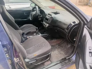 Hyundai Elantra 2006 Blue