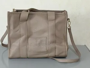 Marc Jacobs: The Tote Bag