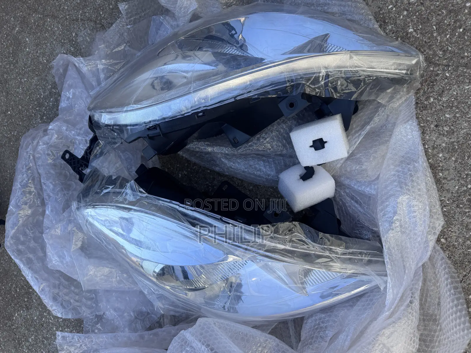 Nissan Almera/Versa 2012 Headlights Pair