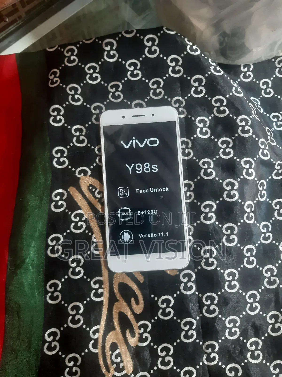 Vivo iQOO U1 128 GB Gold