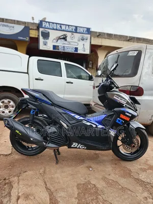 Yamaha Aerox 2025 Black