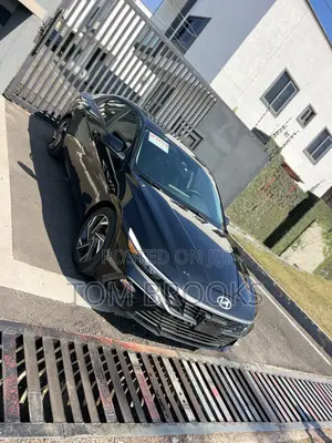 Hyundai Elantra 2025 Black