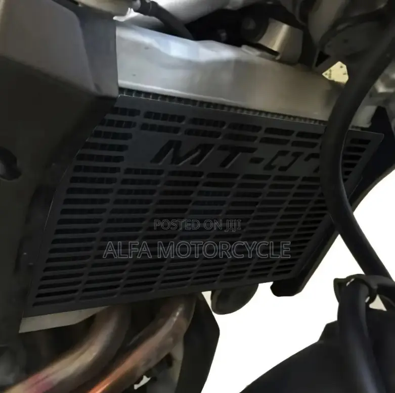 Yamaha MT-07 Radiator Guard Black 2014–2024