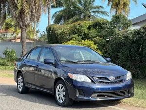 Toyota Corolla LE 4dr Sedan (1.8L 4cyl 4A) 2013 Blue