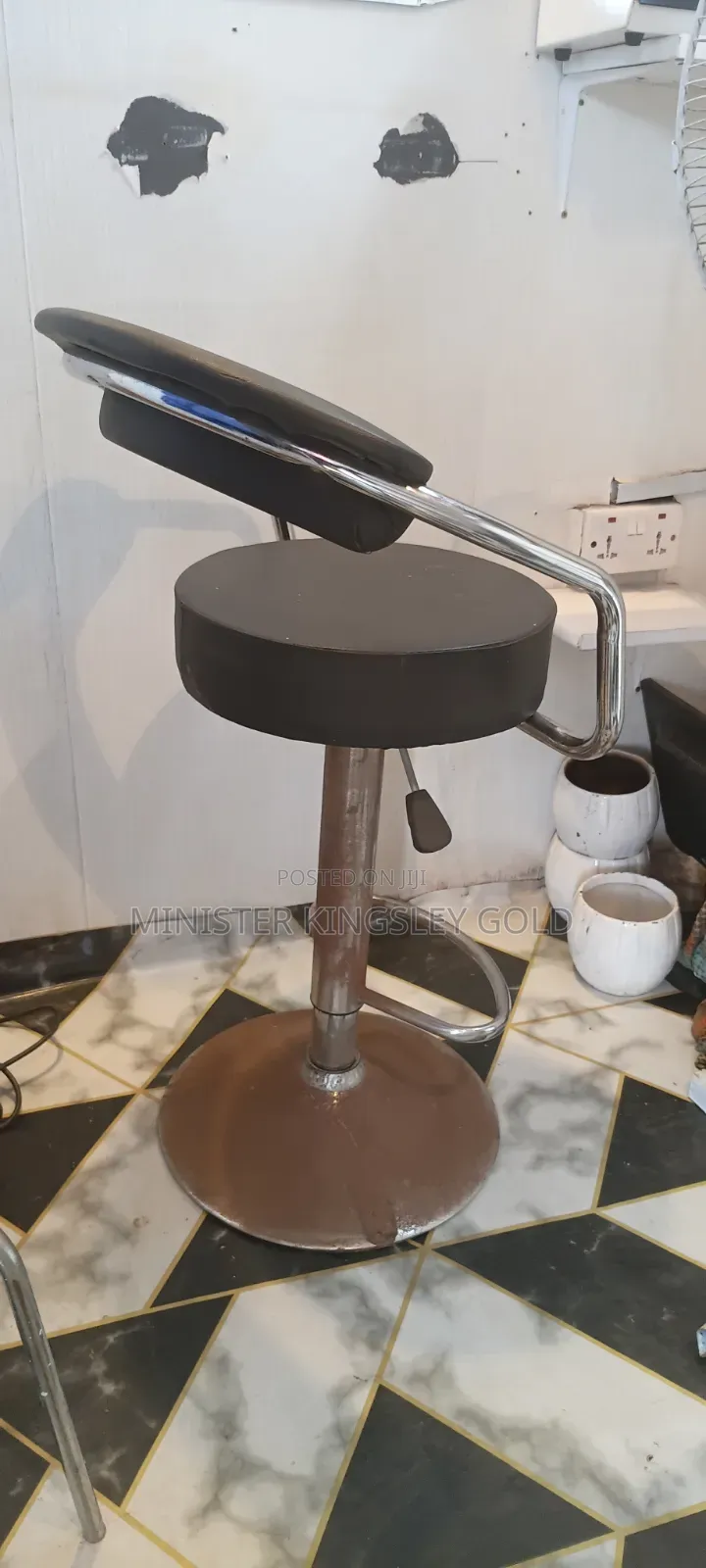 Single Chair Going for Cool Price