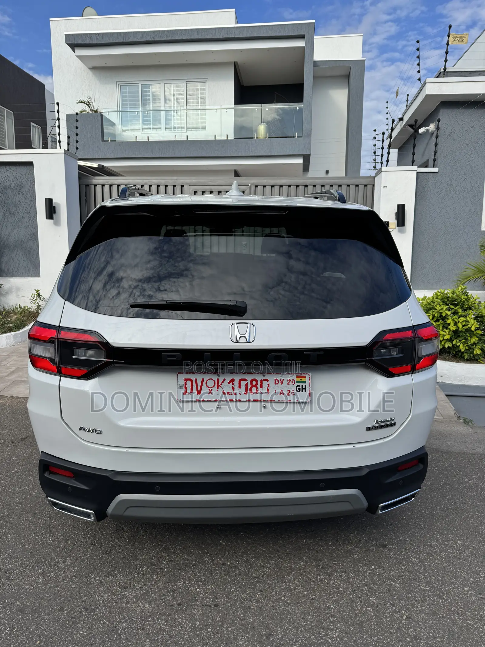 Honda Pilot Touring+ AWD 2025 White