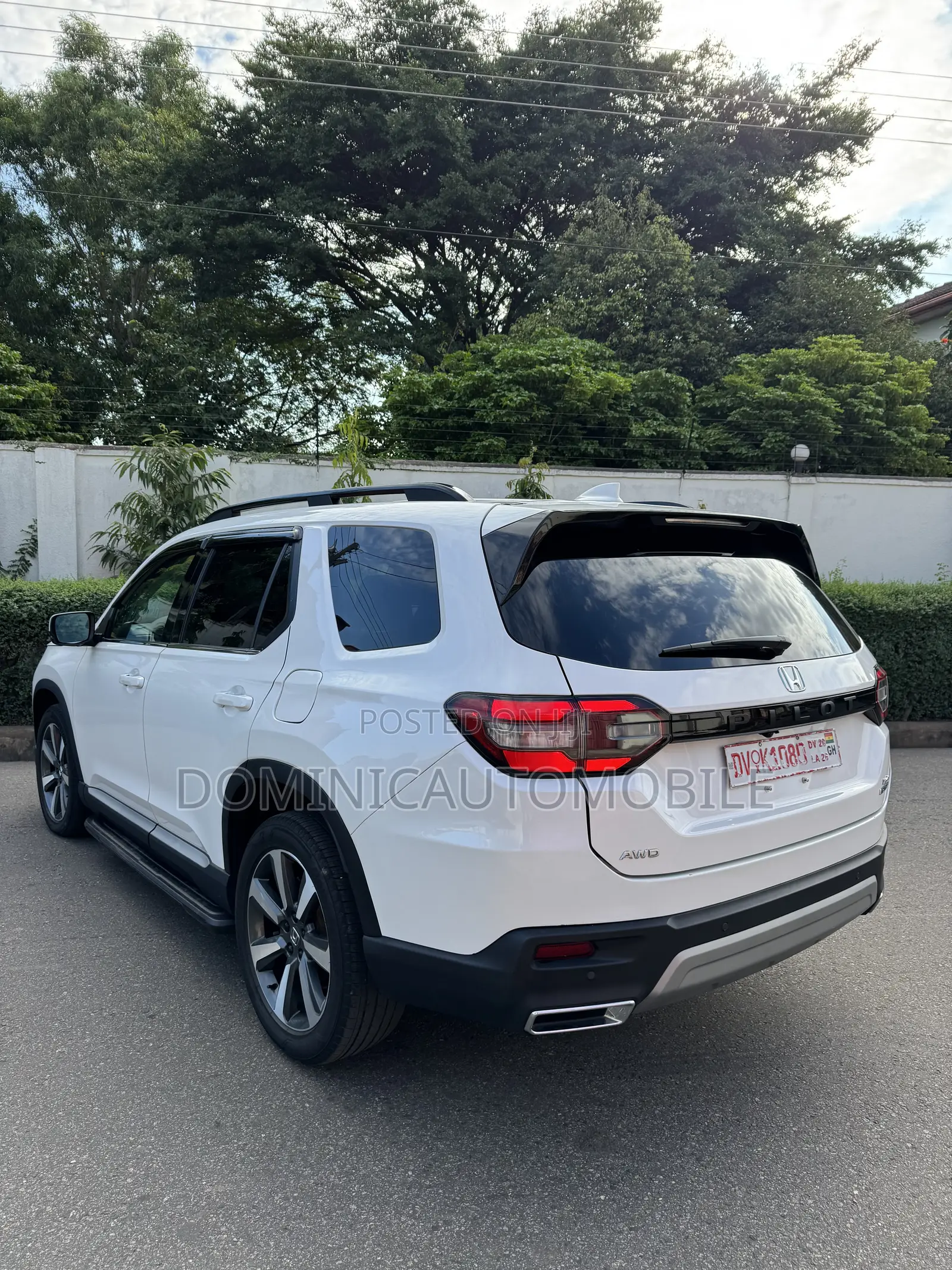 Honda Pilot Touring+ AWD 2025 White