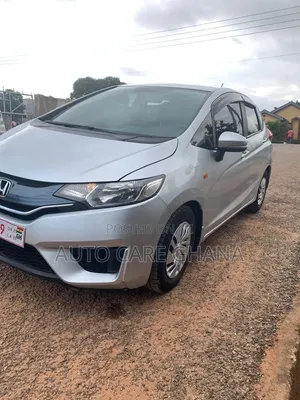 Honda Fit LX 4dr Hatchback (1.5L 4cyl 6M) 2015 Silver