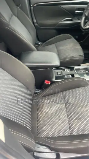 Mitsubishi Outlander SE FWD 2020 White