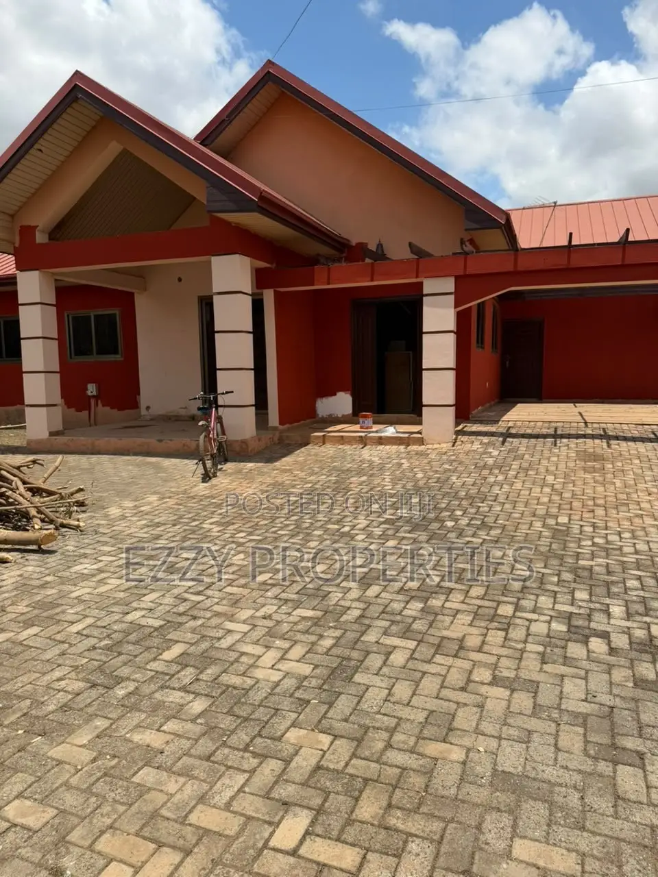 3bdrm House in East Legon Hills for rent
