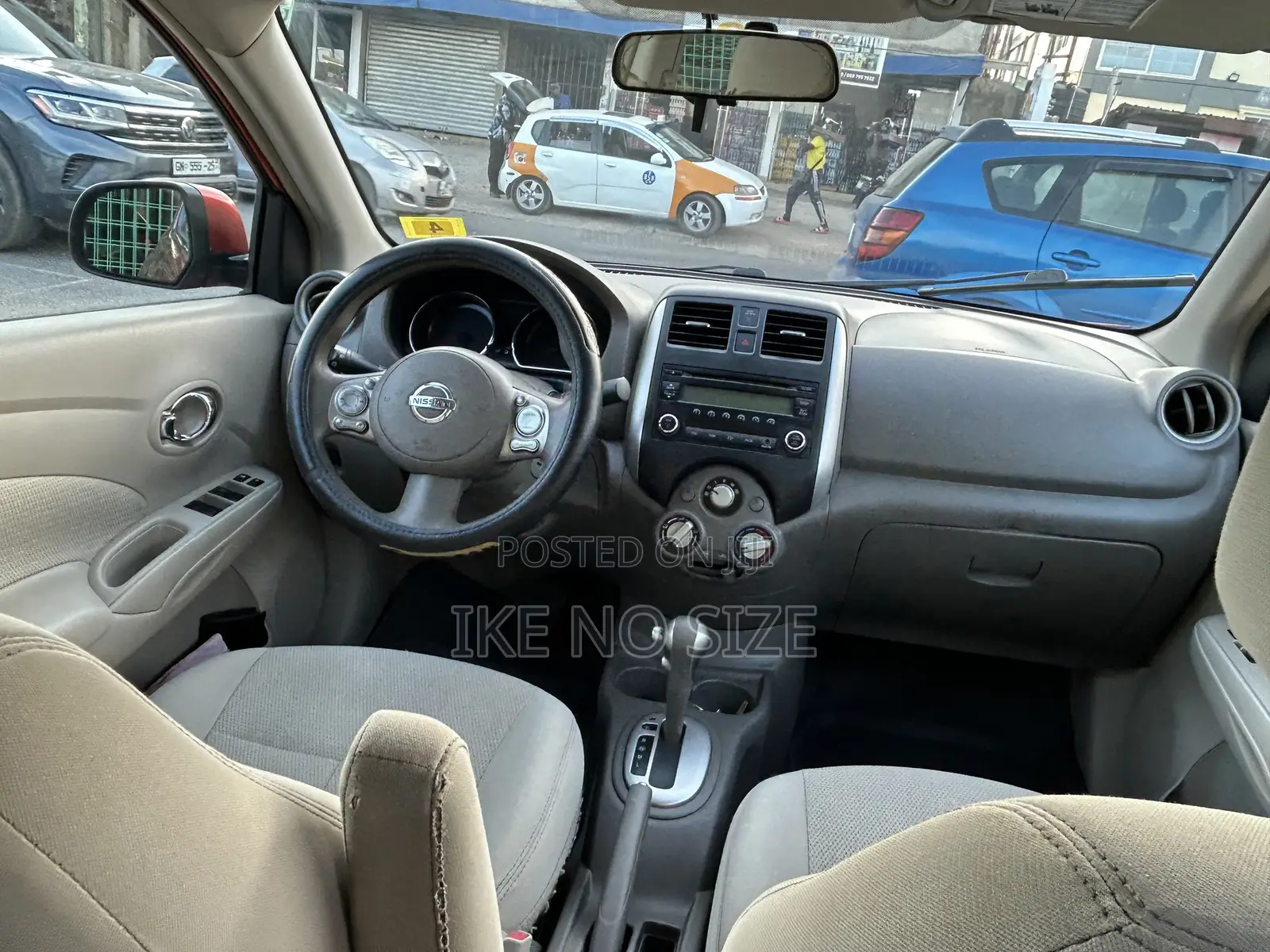 Nissan Versa 2014 Gold