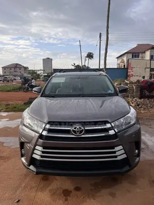 Toyota Highlander XLE V6 4x4 (3.5L 6cyl 6A) 2016 Gray