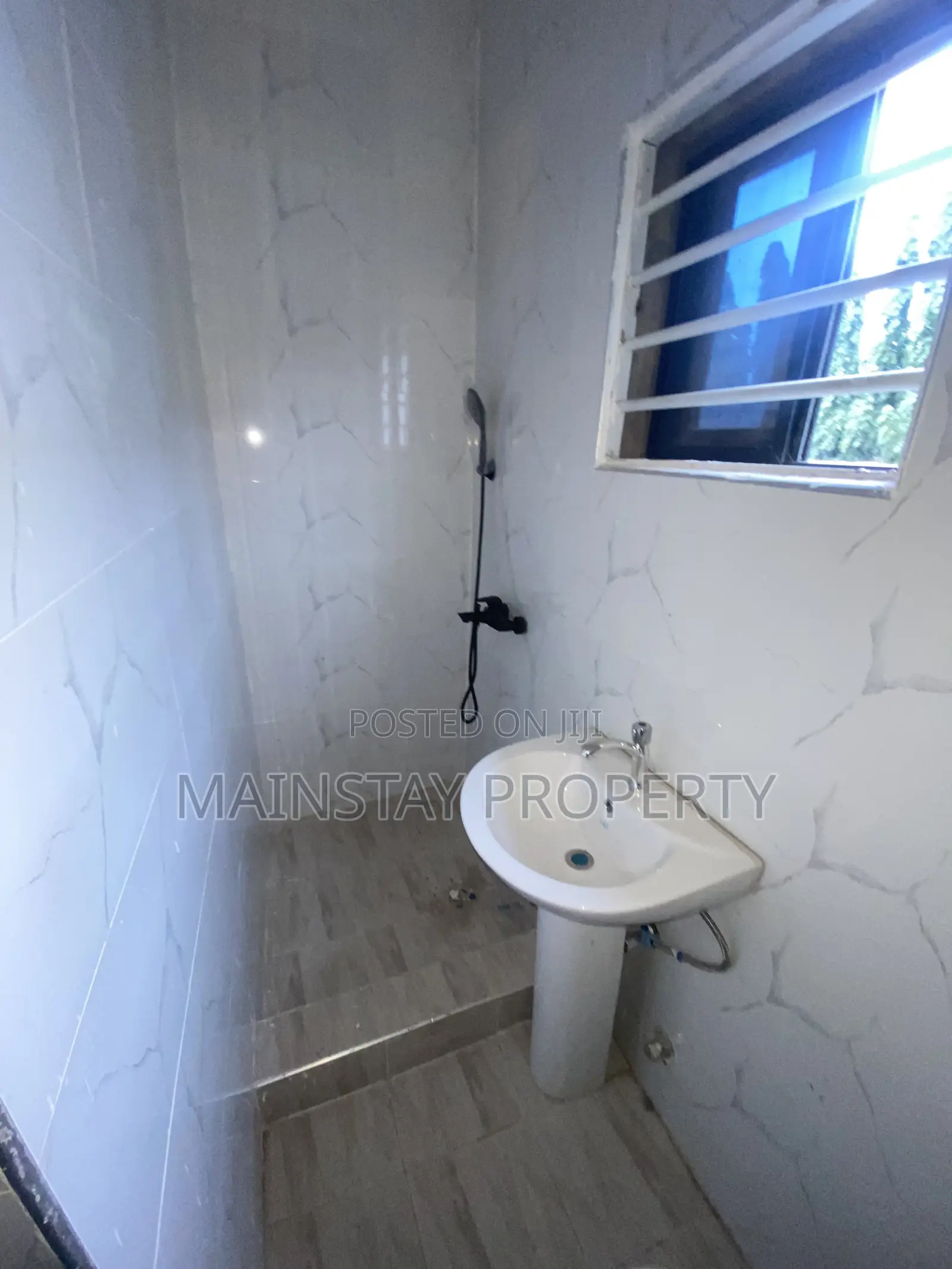 3bdrm House in Mainstay Estates, Spintex for sale
