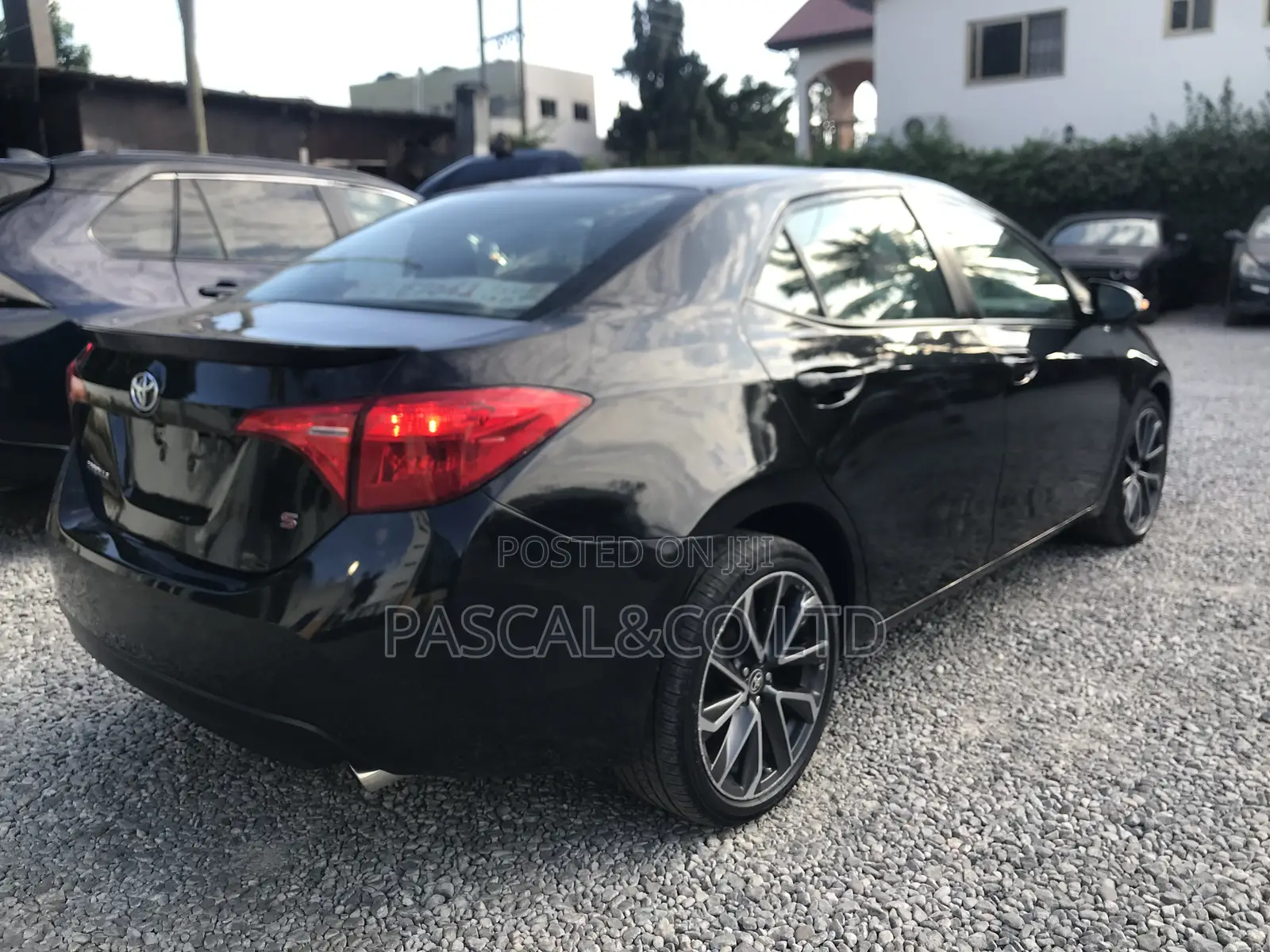 Toyota Corolla S 4dr Sedan (1.8L 4cyl CVT) 2016 Black