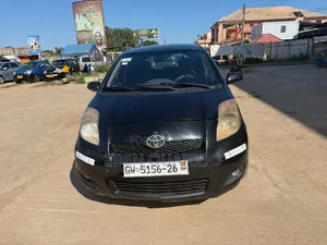 Toyota Yaris 2010 Black