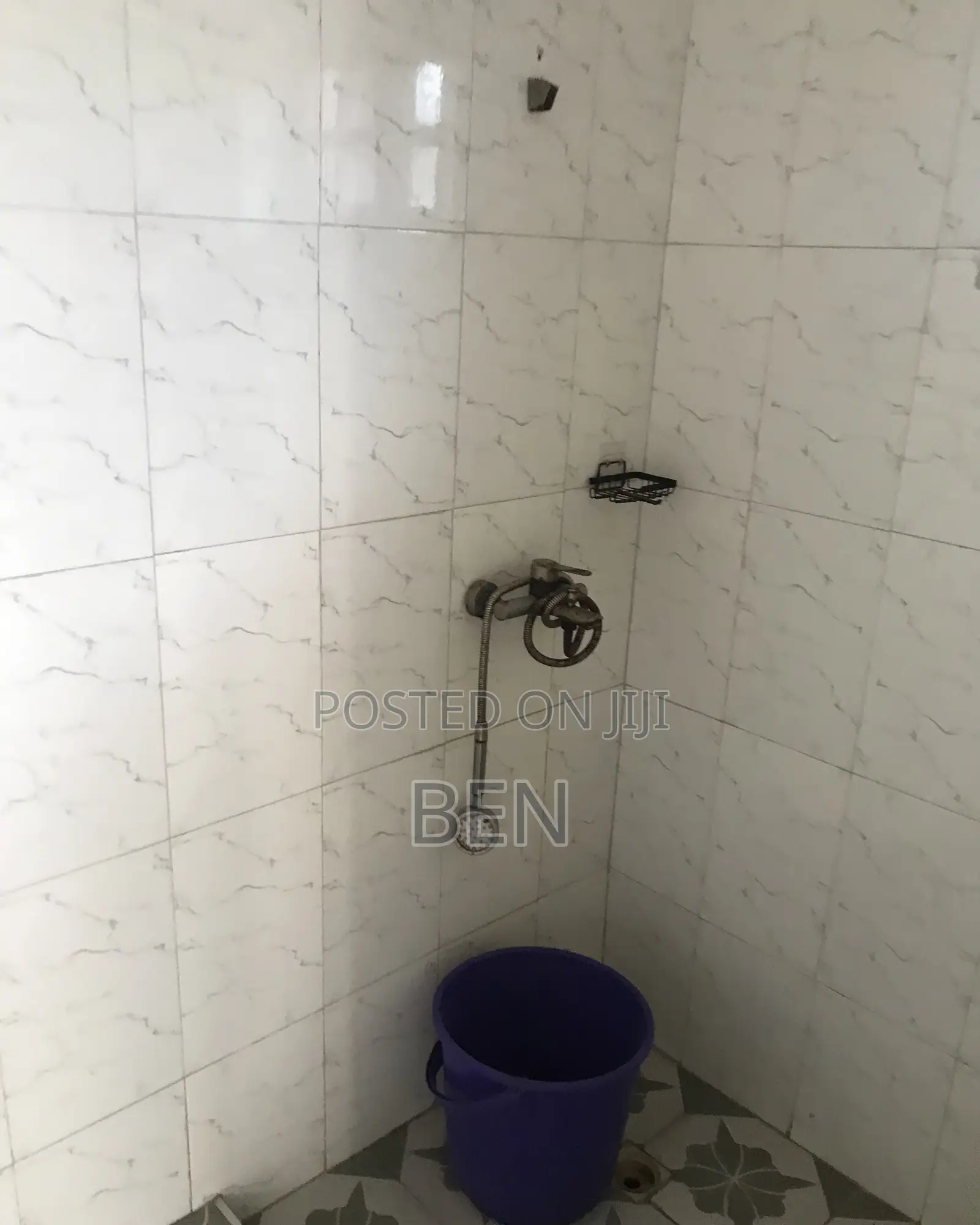 3bdrm Apartment in Cfc Estate Dome for rent