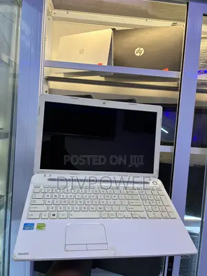 Laptop Toshiba Satellite L850 8GB Intel Core i5 HDD 500GB