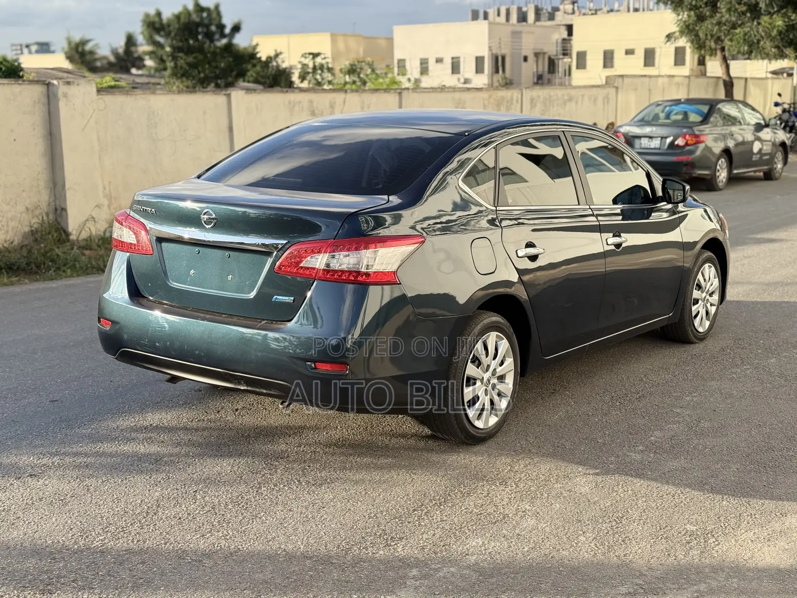 Nissan Sentra SV 4dr Sedan (1.8L 4cyl CVT) 2015 Green