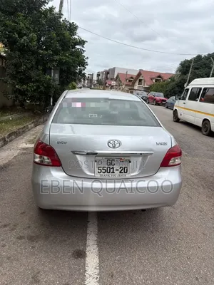Toyota Yaris 2009 Silver