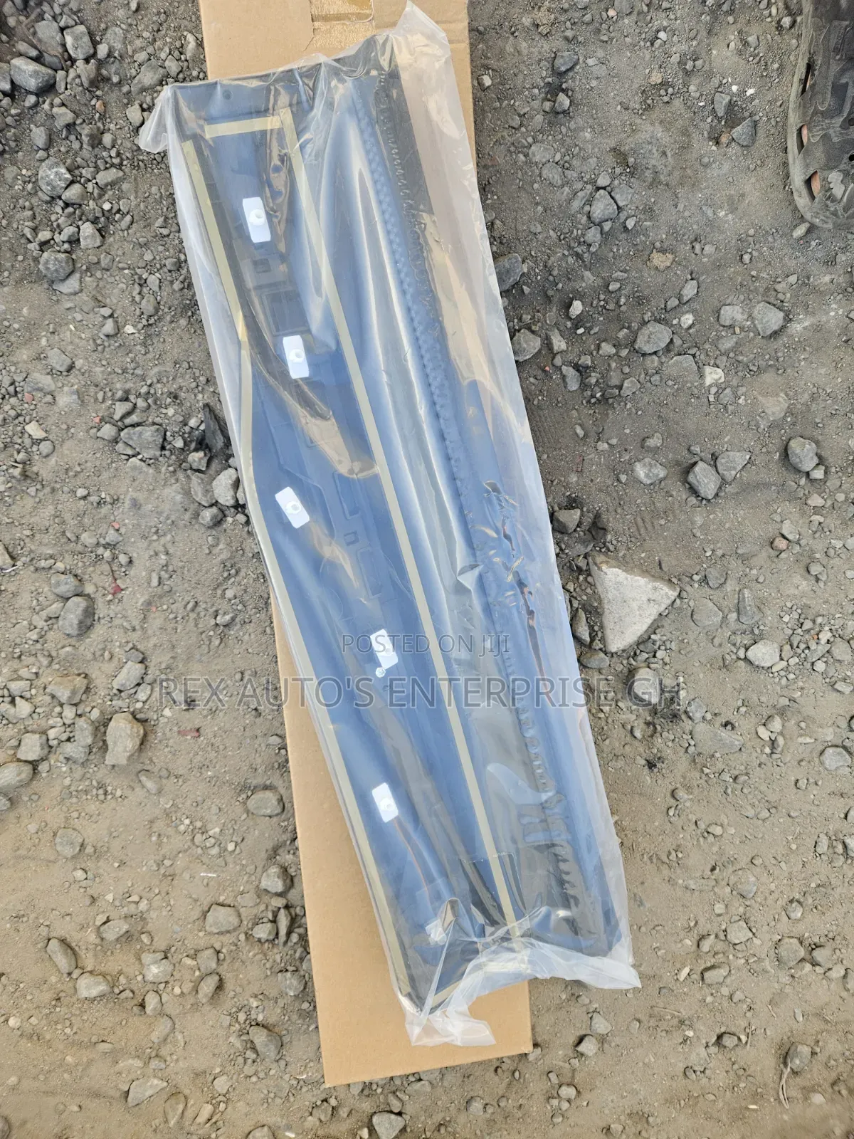 CRV 2023-2025 Back Door Molding