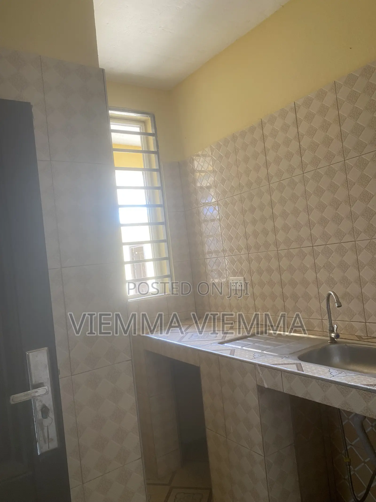 1bdrm Apartment in Oyibi for rent