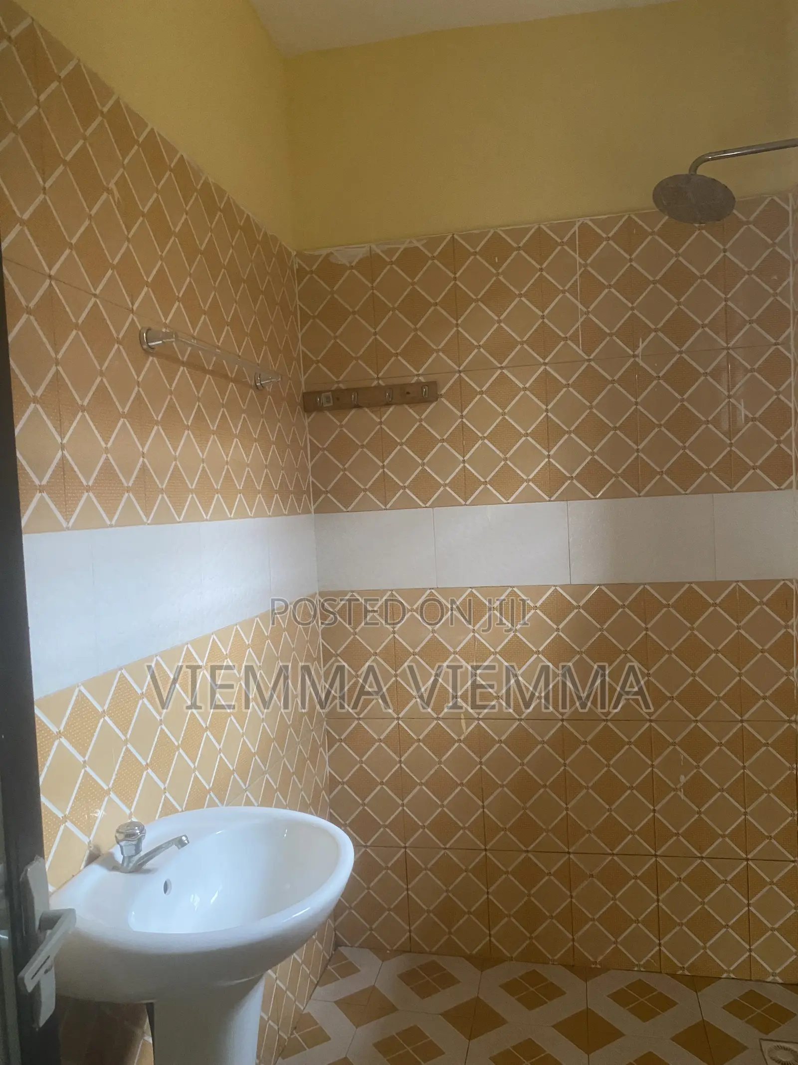 1bdrm Apartment in Oyibi for rent