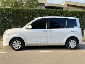 Toyota Sienta 1.5 FWD 2013 White