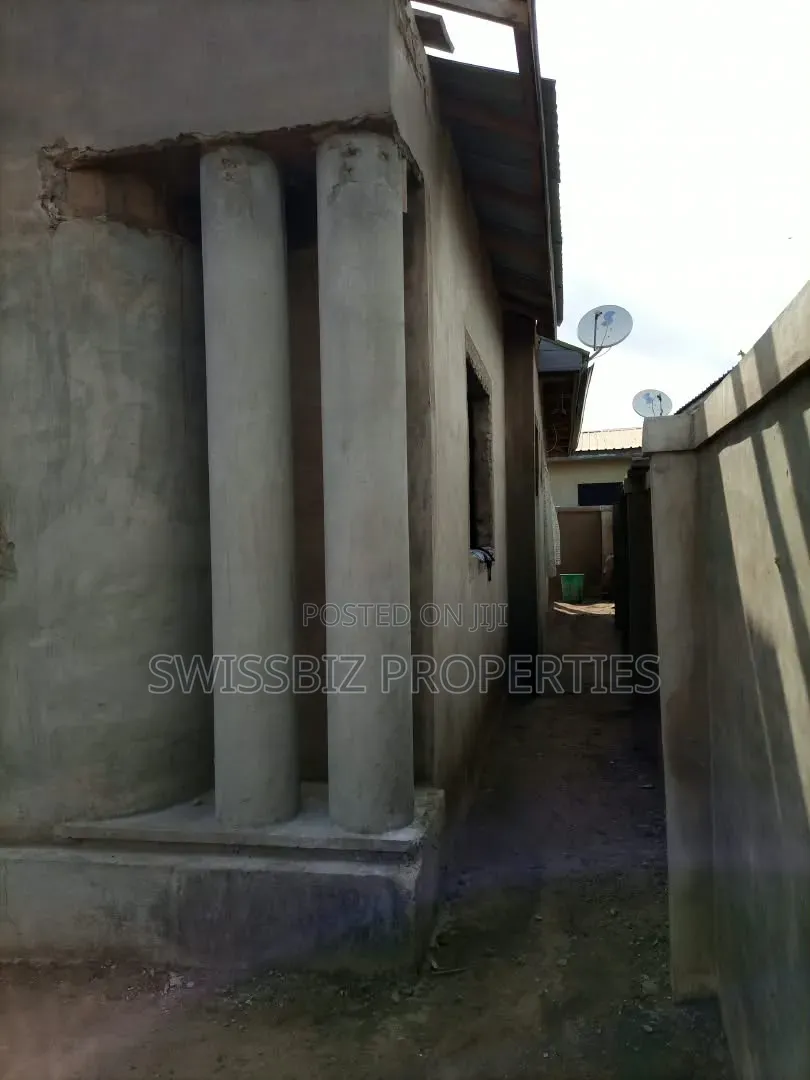 3bdrm House in Swissbiz Properties, Pokuase for sale