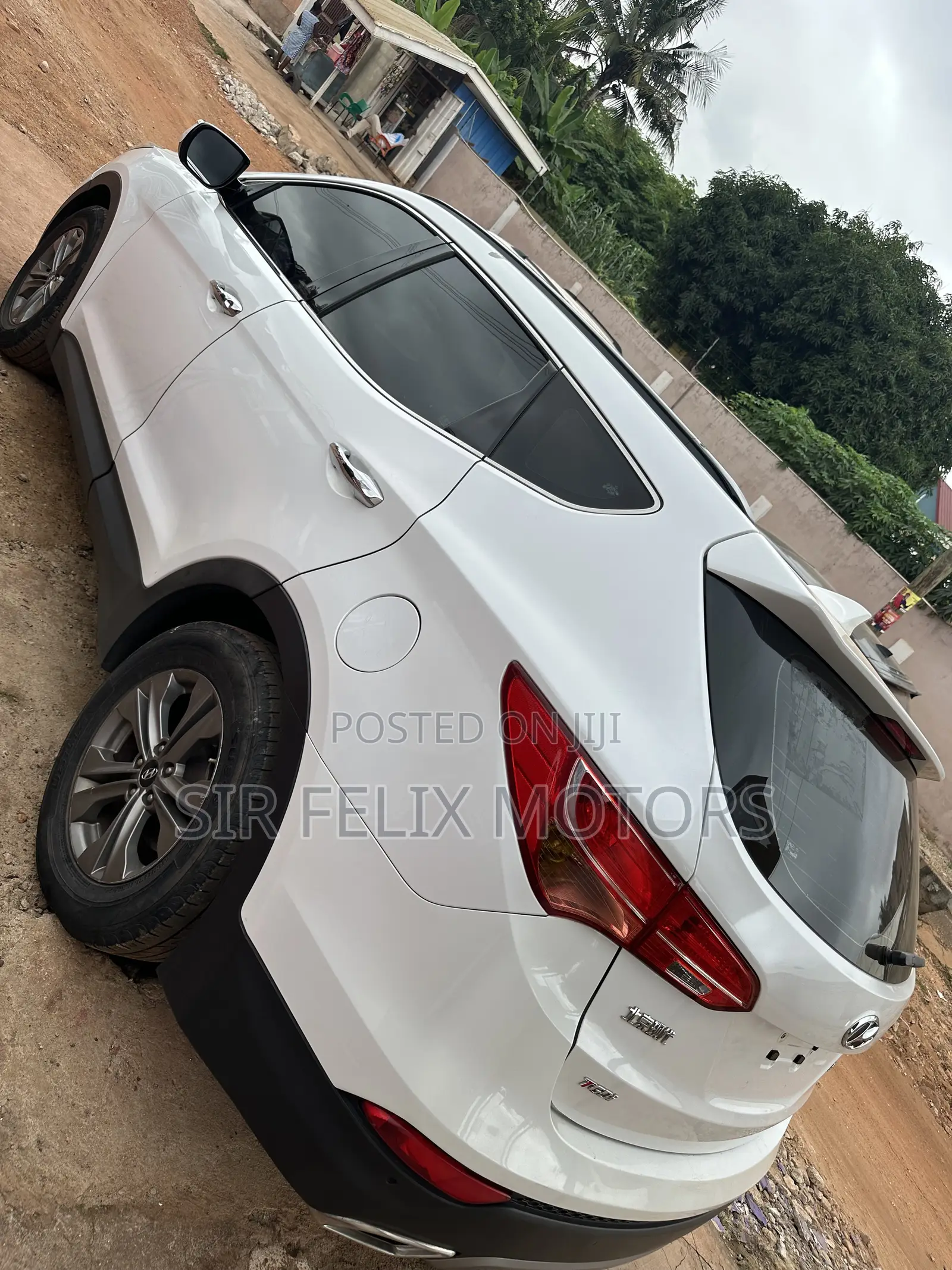 Hyundai Santa Fe Limited AWD 2016 White