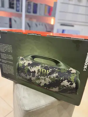 JBL BoomBox 4