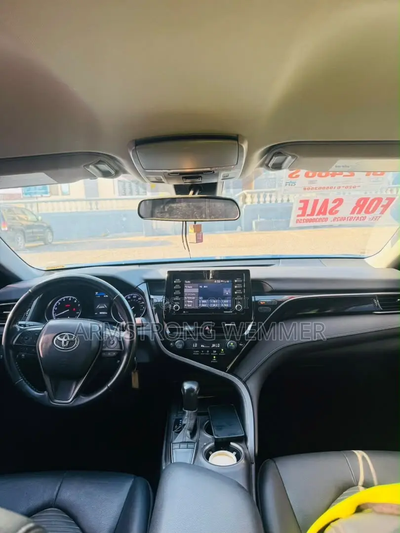 Toyota Camry SE 2023 Blue