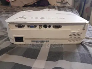 Nec Np210, Projector