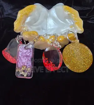 Customized Keyrings and Souvenirs