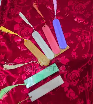 Customized Keyrings and Souvenirs